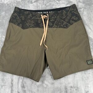 Howler Brothers Los Vaqueros Boardshorts Mens 38 Green Paisley Western  Trunk